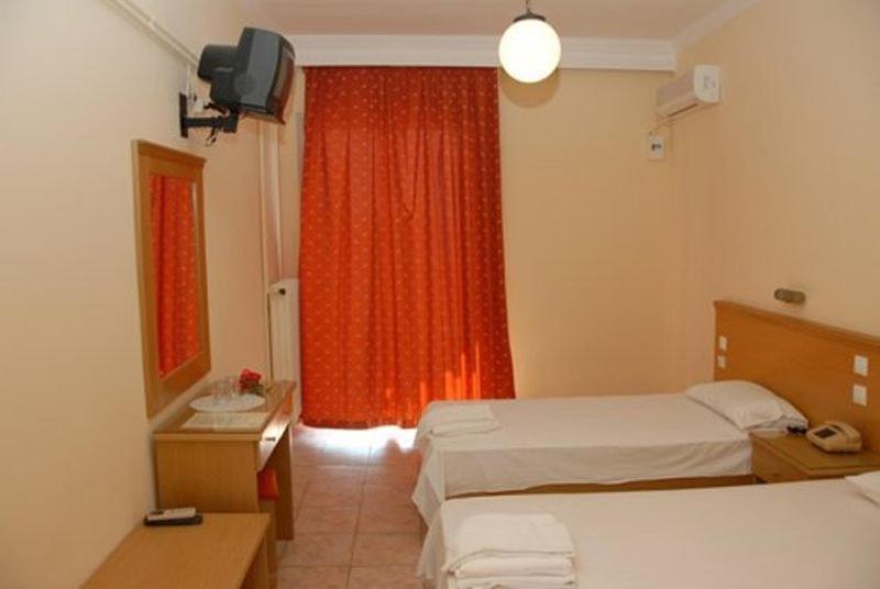 Hotel Aphroditi 아기아 파라스케비 외부 사진