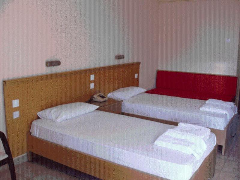 Hotel Aphroditi 아기아 파라스케비 외부 사진
